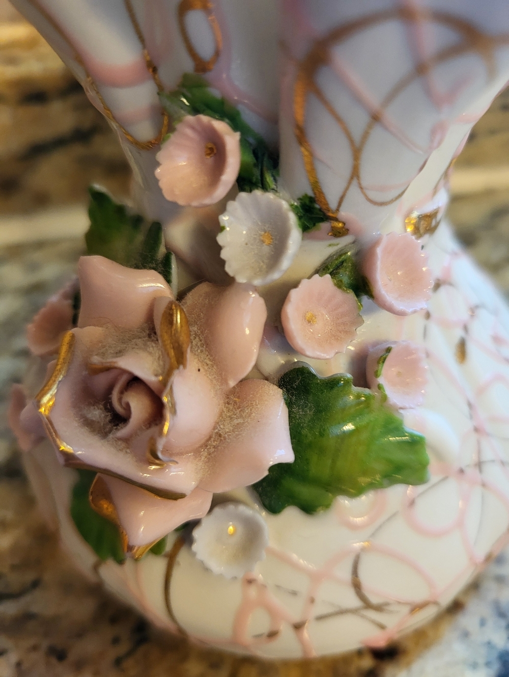Lefton Porcelain Heavily Crimped  Pink Floral Accent Vase with Gold Trim - Picture 13 of 16